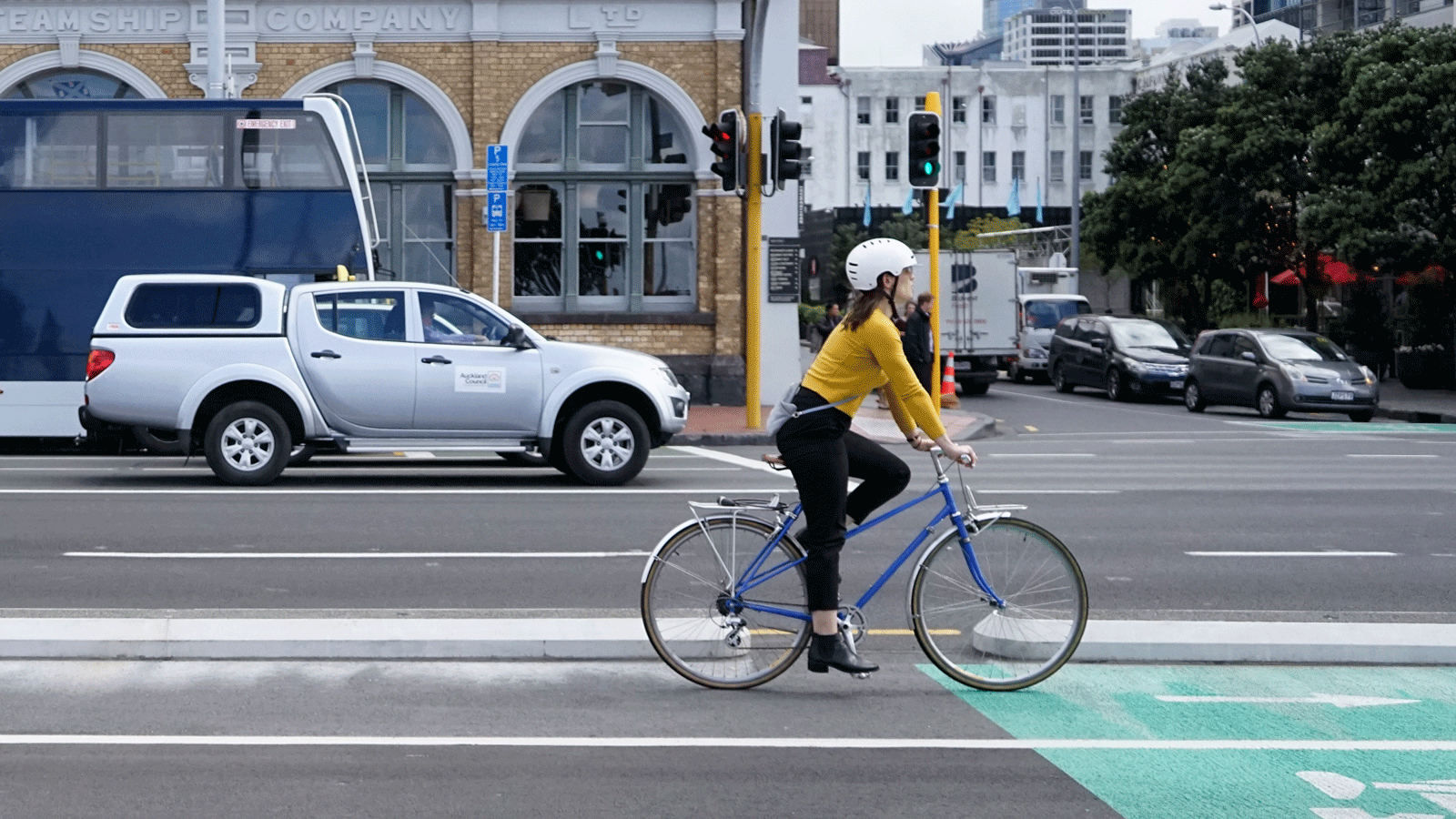 Auckland Street and Road Design Guide